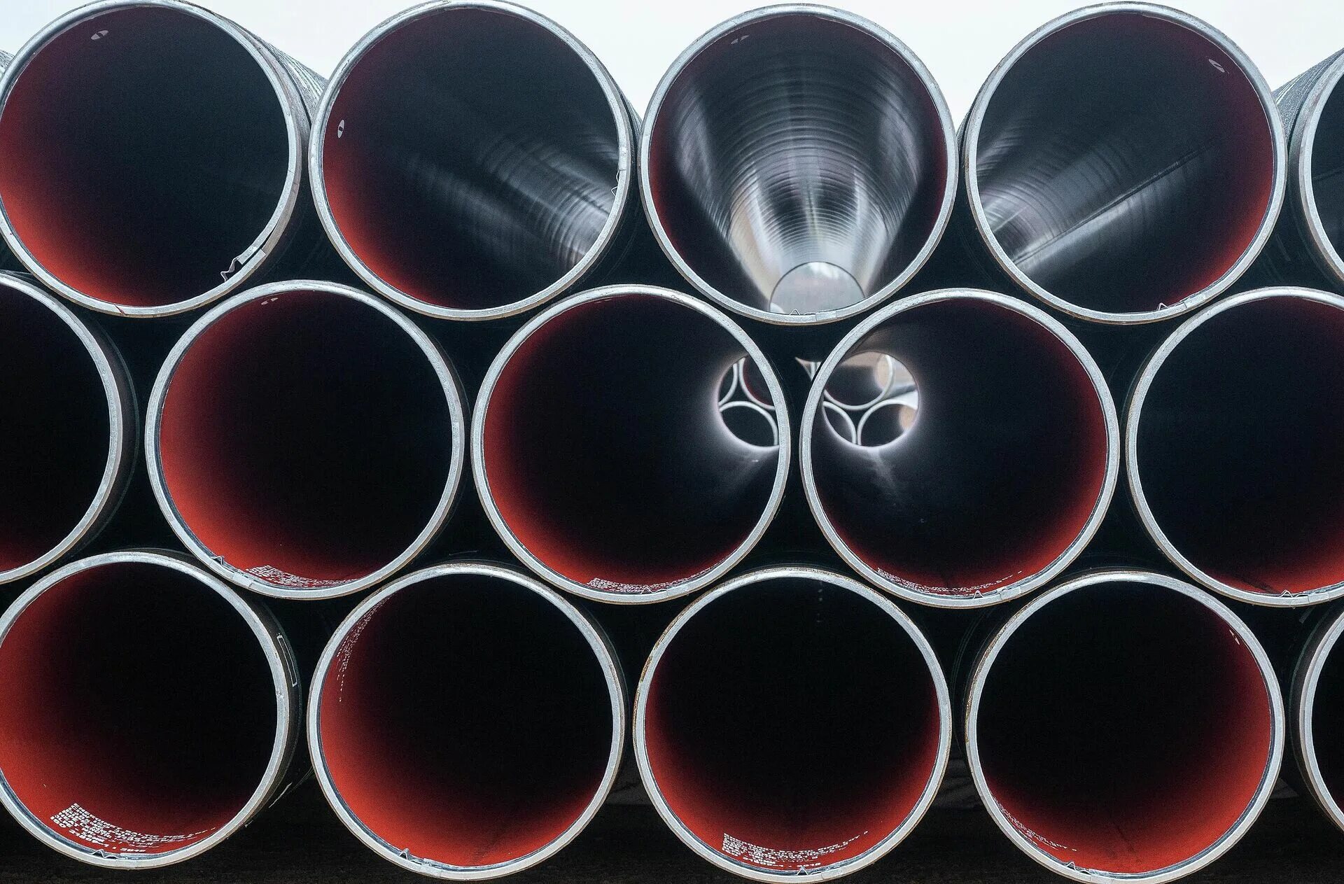 Труба сп 2. Труба газопровода. газопроводные трубы. многослойные трубы для газопровода.