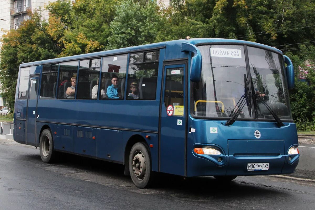 Автобус пермь оса чайковский. КАВЗ 4238 71. КАВЗ 4238. КАВЗ 4238-81.