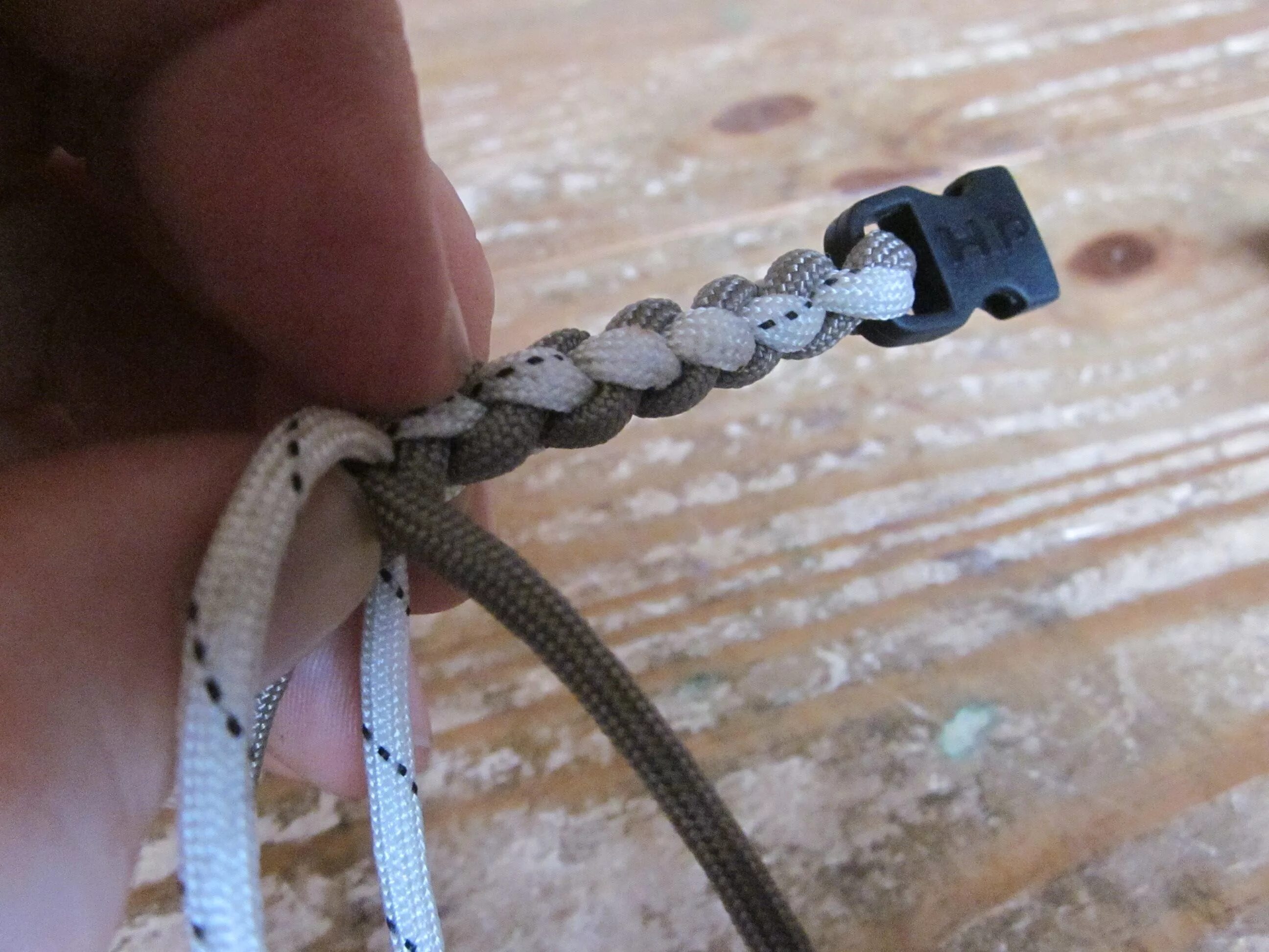 Paracord bracelet patterns, Paracord bracelet diy, Paracord projects diy