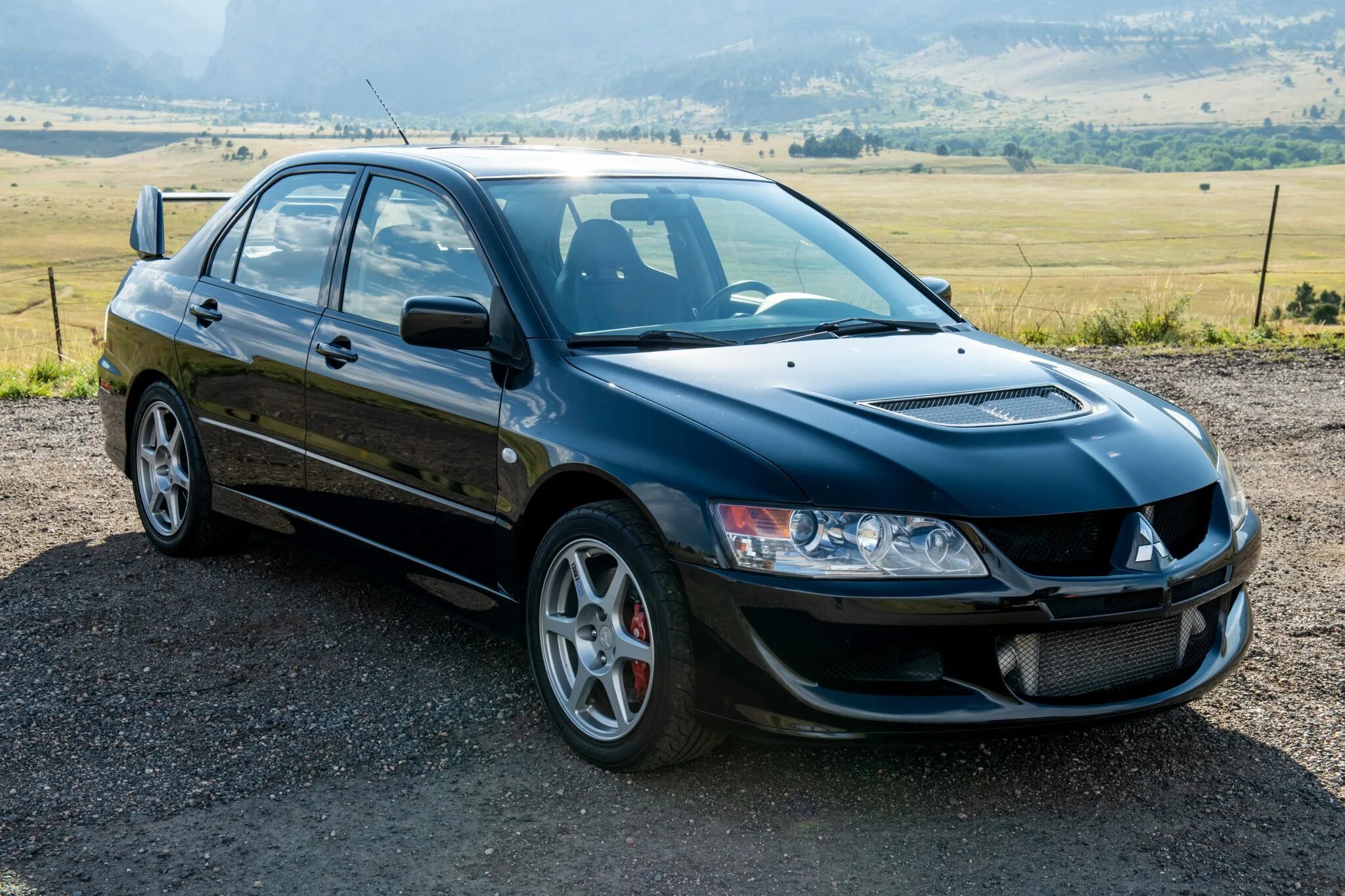 Mitsubishi Lancer 2004. Митсубиси Лансер Эво 8. Митсубиси Лансер 2004. Митсубиси Эволюшн 2004.