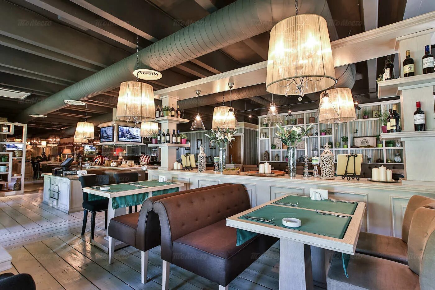 Кафе в казахстане. Сольфасоль ресторан. Доктор на крыше ресторан веранда. Банкетный зал благовещенск. Фэмили ресторан седанка.