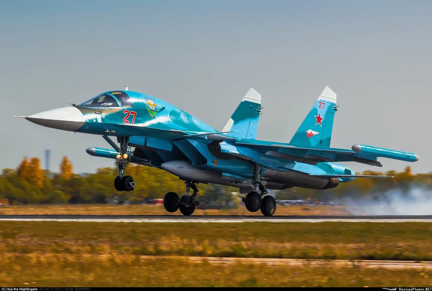 Су-34 в сирии. Истребитель су-27. Истребитель-бомбардировщик су-34. Фронтовой бомбардировщик су-34. Российские самолеты вкс.