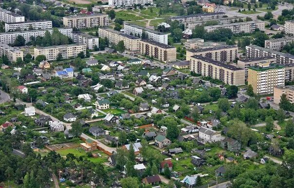 Приозерск ленинградская область население. Приозерск с высоты. Приозерск площадь города. Приозерск с птичьего полета. Приозерск площадь.