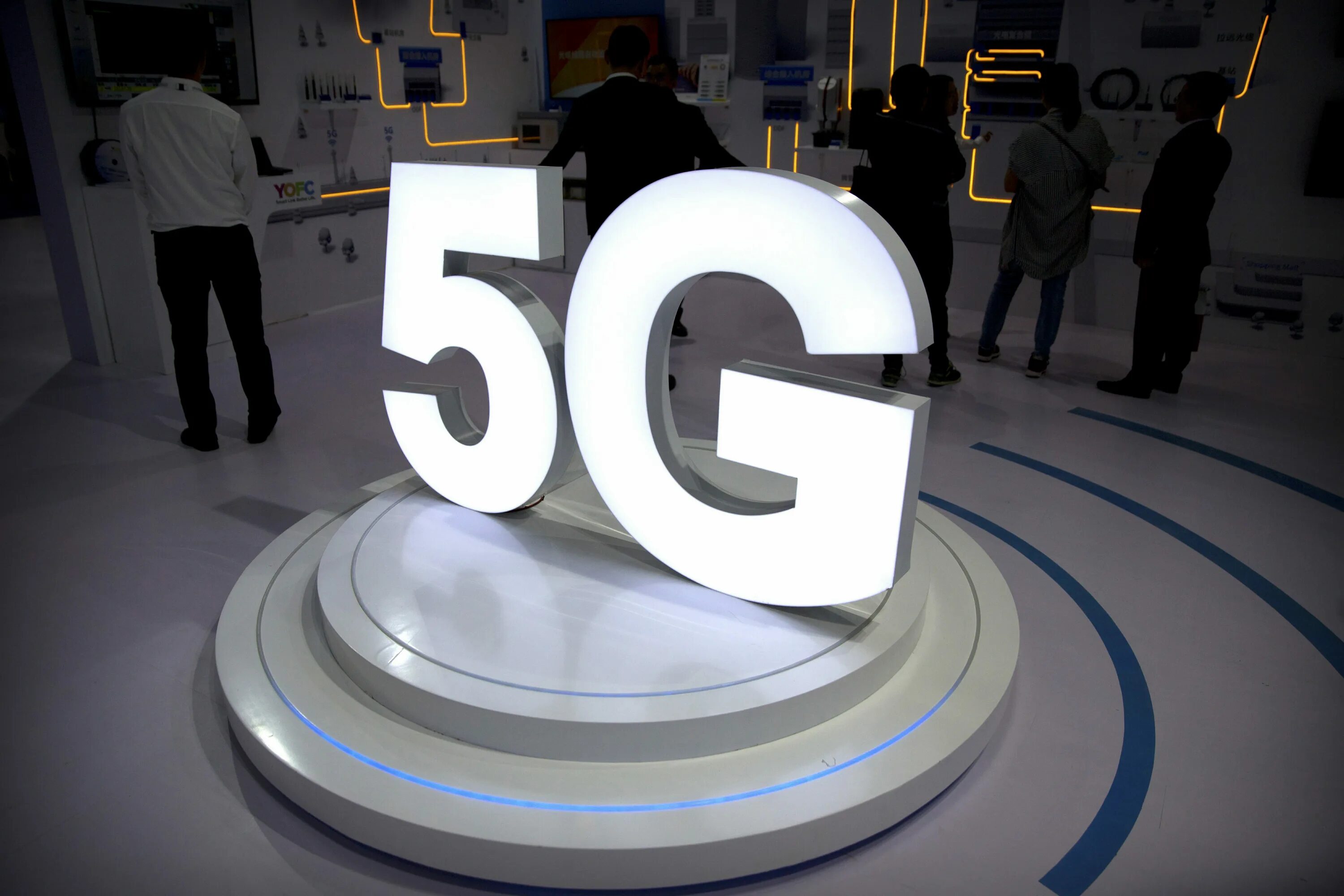 Пятерка интернет. 5g Evolution. 5g сеть. 5g. Технология 5g.