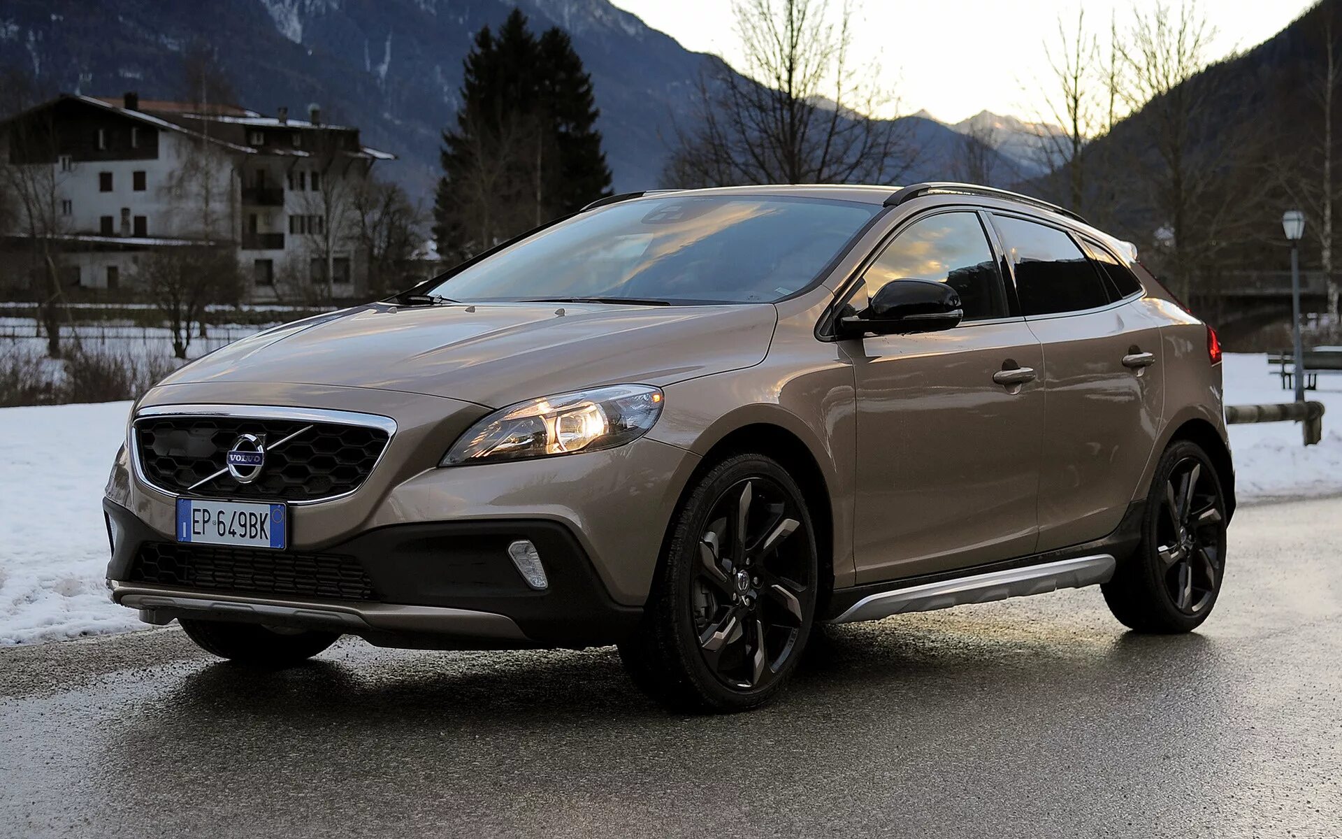 Вольво v40 Cross Country. Вольво v40 Cross Country 2021. Volvo v40 Cross Country 2012. Volvo 40 Cross Country.