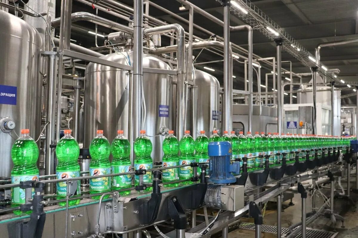 комбинат безалкогольных напитков. розлив безалкогольных напитков. завод сока. первый купажный завод тула продукция. невский завод напитков вартемяги.