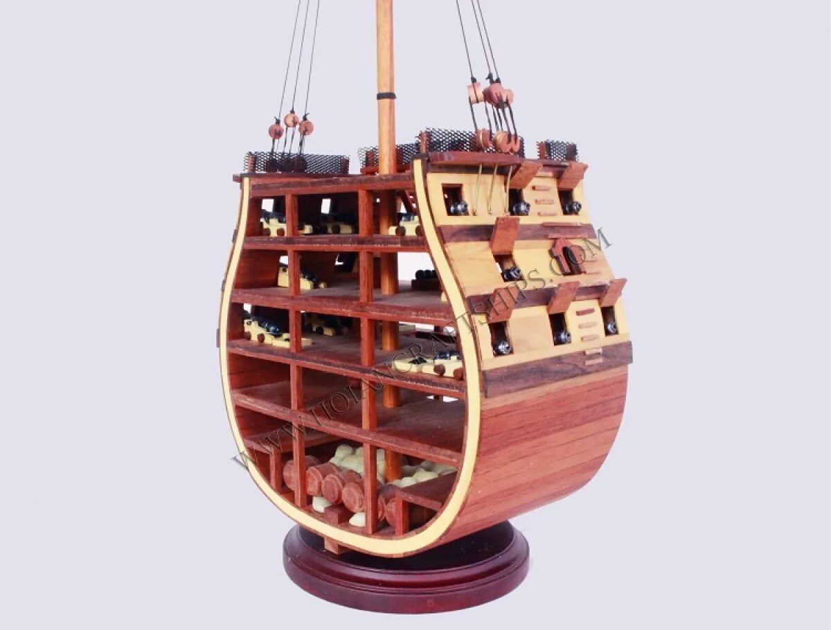 Деревянный корабль купить. HMS Victory сечение. Модель корабля HMS Victory сечение. Деревянный корабль. Настоящие деревянные корабли.