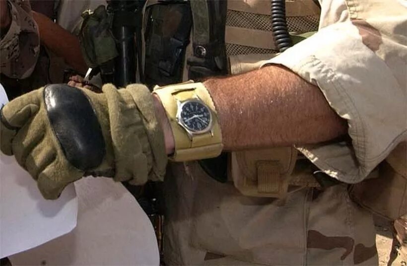 Американские военные часы. Часы американского спецназа. G shock в армии. Какие часы в солдатах. Casio g-shock royal air force.