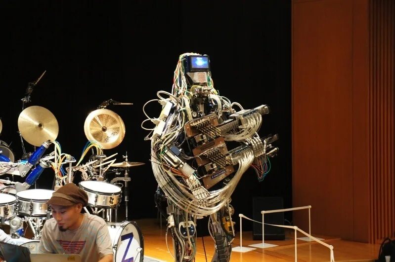Музыкальная группа роботы. Роботы музыкант compressorhead. compressorhead барабанщик. музыкальная робо группа. z музыканты.