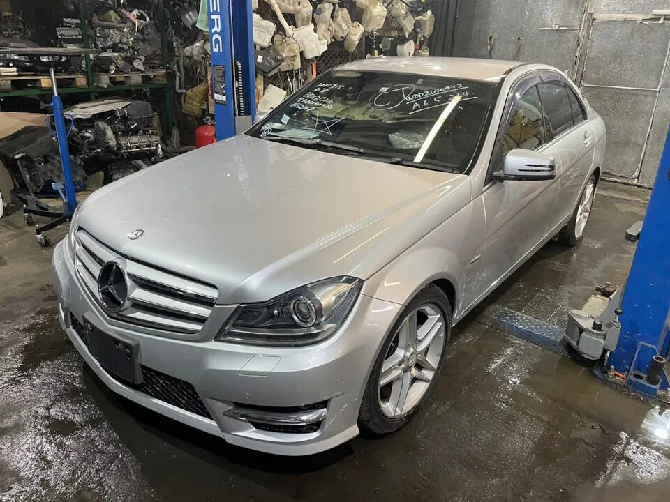Сц63 204 кузов. Mercedes benz c класс 2008 резонатор. W204 обвесы амг. 3. Мерседес с 350 лонг.
