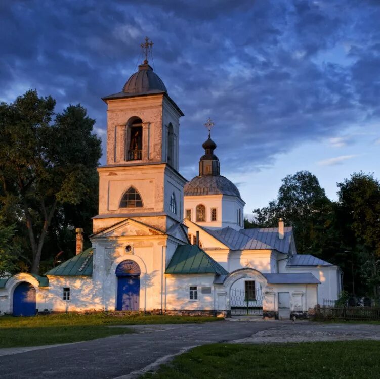 трубчевск стадион нерусса. брянская обл г трубчевск. церковь покрова пресвятой богородицы трубчевск. трубчевск парк. трубчевск центр города.