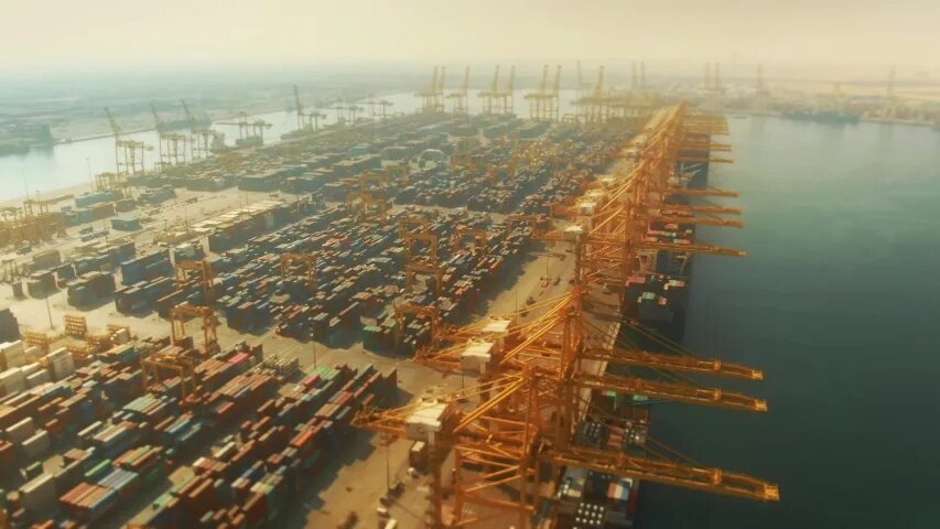 Jebel ali port. Jebel ali порт. искусственная гавань.
