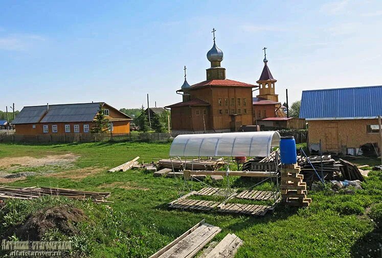 Погода залесово алтайский на месяц. Залесово Алтайский край. Село Залесово Алтайский край. Карповое подворье Залесово. Достопримечательности Залесово.