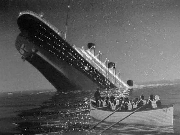 14 апреля 1912. Крушение Титаника 1912. Титаник затонул в 1912. Титаник кораблекрушение 1912.