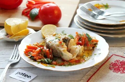 Как вкусно приготовить треску с овощами