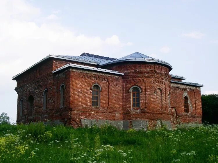 Церковь в Волковском Калужской области. Церковь в селе Волковское Тарусского района Калужской области. Калужская область Тарусский район село Волковское. Село Некрасово Калужская область Тарусский район.