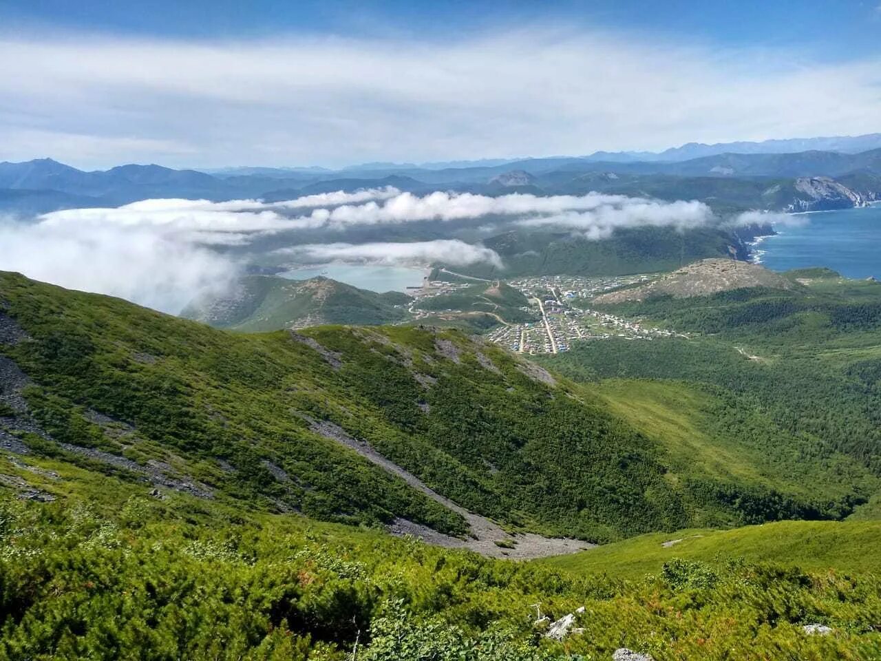 Вулкан барановский приморский. Озера приморского края. Гора лысый дед приморский край. Потухший вулкан барановский. Барановский вулкан приморский край.