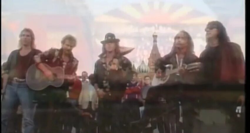 Скорпионс песня про москву. Scorpions в москве 90t. Scorpions концерт в москве в 1989. Скорпионс 2017 москва. Gorky park scorpions.
