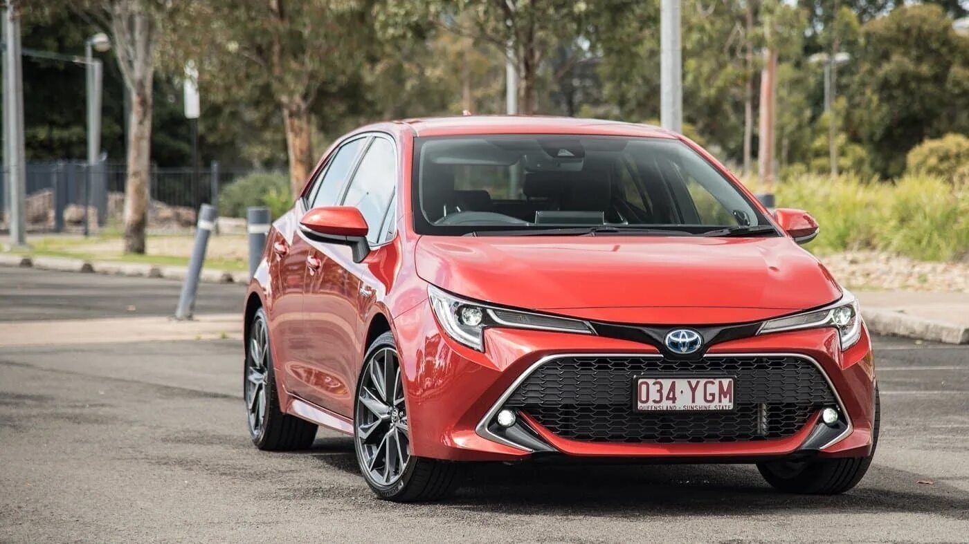 Toyota corolla sport 2019. Toyota corolla 2019 hybrid. Toyota corolla 2019 hybrid. Toyota corolla touring 2019. Corolla touring 2019.