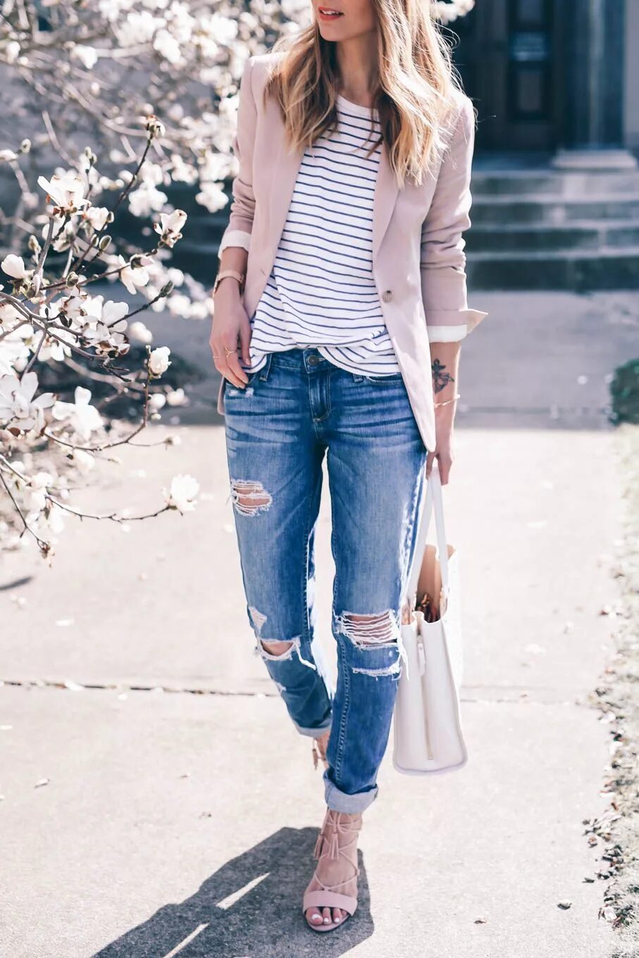 FASHIONVIBE: Barcelona I Love You Plain white t shirt, Fashion, Style