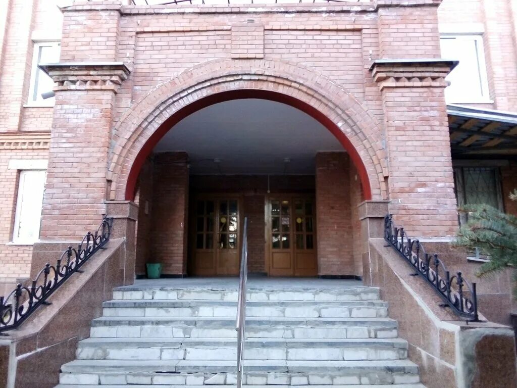 Кузнецова 26 ульяновск госпиталь ветеранов. Ульяновский областной госпиталь ветеранов войн. Ульяновский военный госпиталь ветеранов войн. Госпиталь ветеранов войн ульяновск. Военный госпиталь ульяновск.