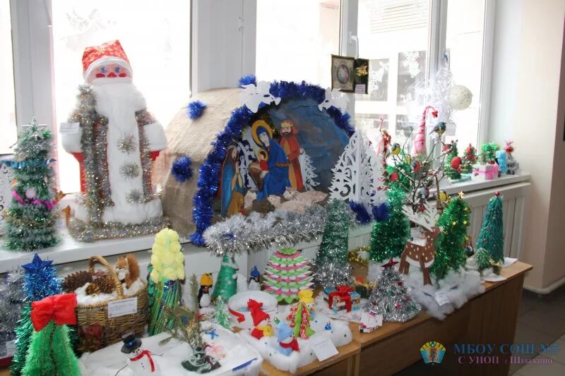 Зимняя фантазия конкурс поделок в детском саду. Выставка зима в детском саду. Выставка детских работ в детском саду. Зимняя поделка в детский сад на выставку. Выставка зимушка зима в детском саду.