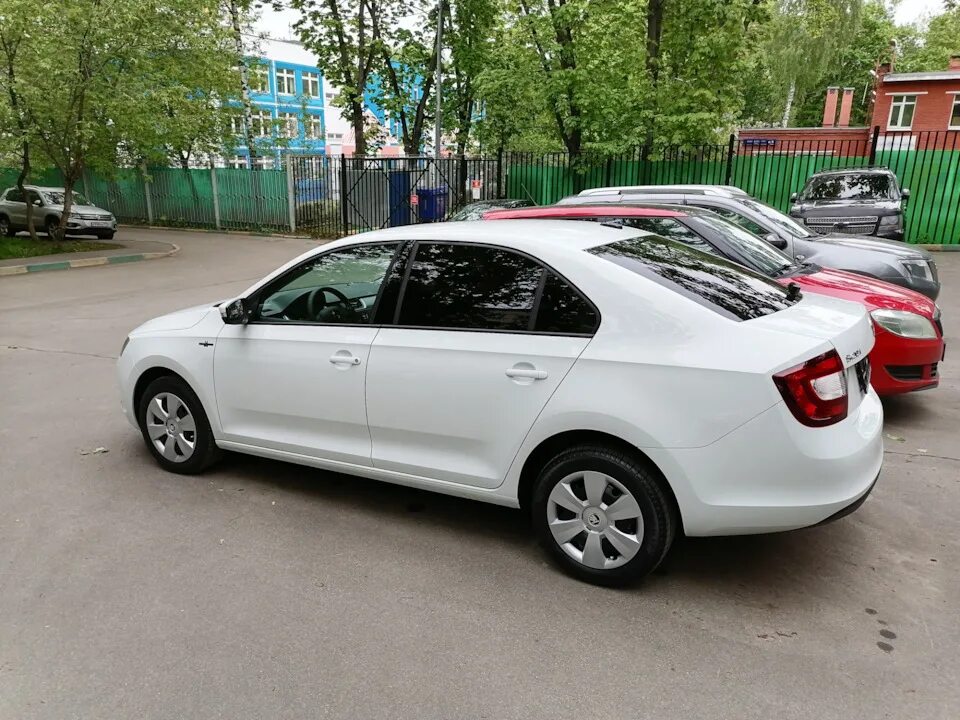 Skoda Rapid Hockey Edition 2016. Skoda Rapid Hockey Edition 2019. Skoda Рапид 2016 хоккей эдишн. Шкода рапид хоккей эдишн