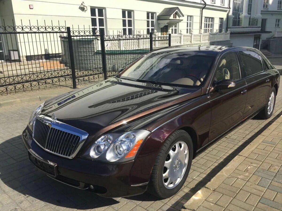 Maybach 57/62. Майбах 600. Машина майбах бентлей. Майбах волгоград. Maybach 57.
