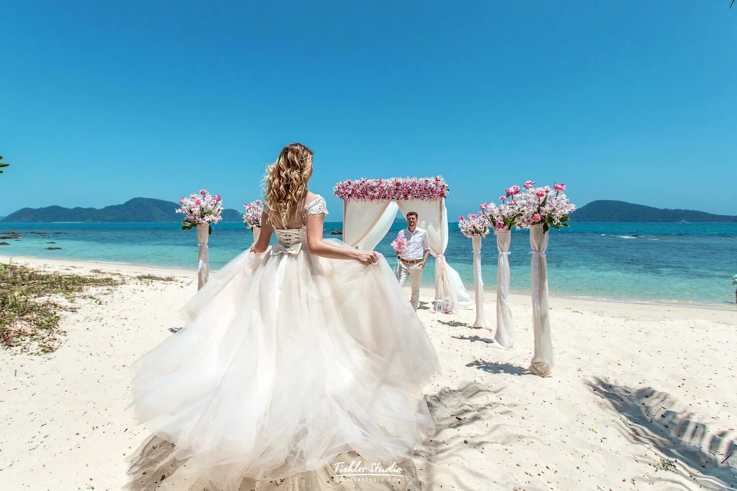 Свадебная церемония в тайланде. Тайланд свадьба церемония. Тайланд свадебное путешествие. Тайланд свадебное путешествие. Свадебная церемония в тайланде.