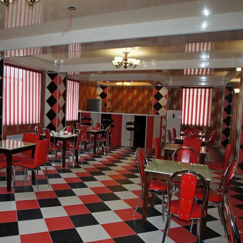 Октябрьская 20 магадан. Магадан октябрьская 1. Ресторан магадан дружинниковская. Магадан октябрьская 1. Гостиница украина магадан адрес.