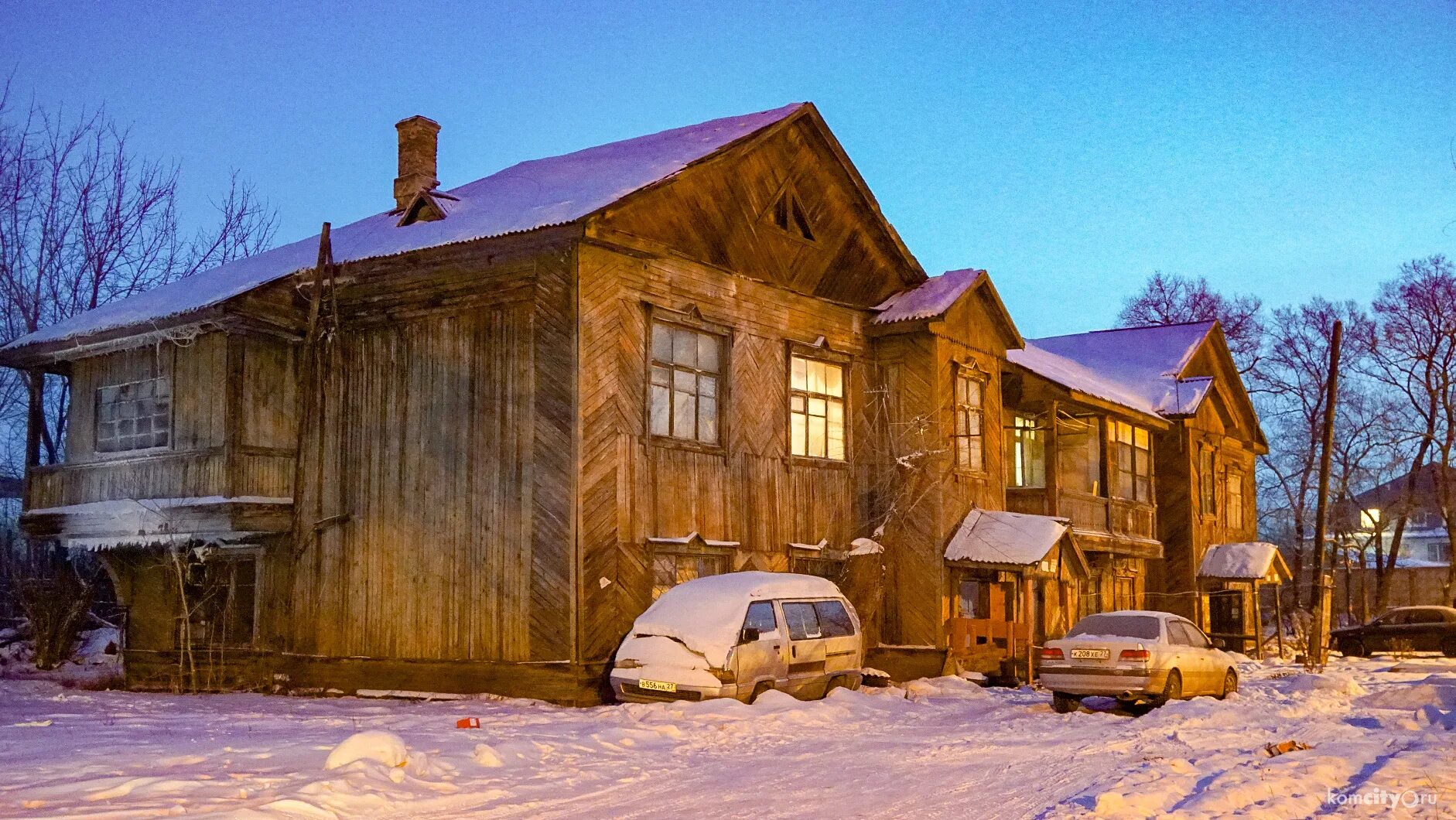 золотые бараки. золотые бараки. барак дом кингисепп улица фабричная. бараки хабаровск. золотые бараки.