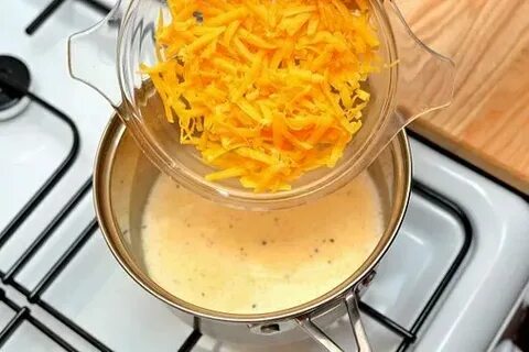 Молоко с луком сыр