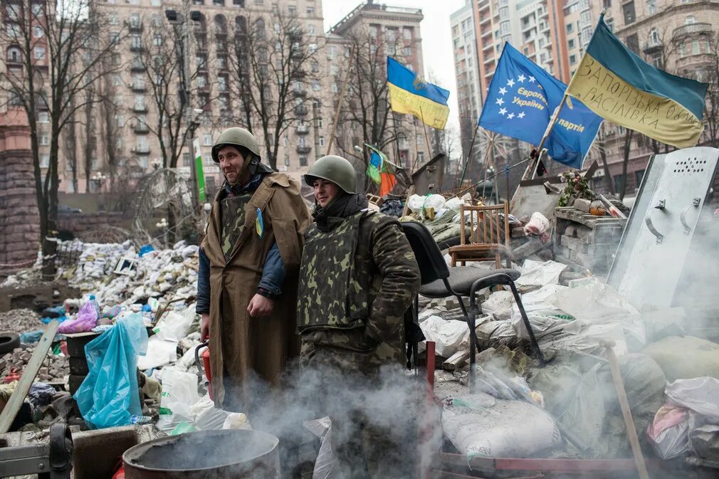 Украина майдан мельников. Евромайдан на Украине в 2014. Киевский Майдан 2014. Киев площадь независимости Евромайдан. Евромайдан 2013.