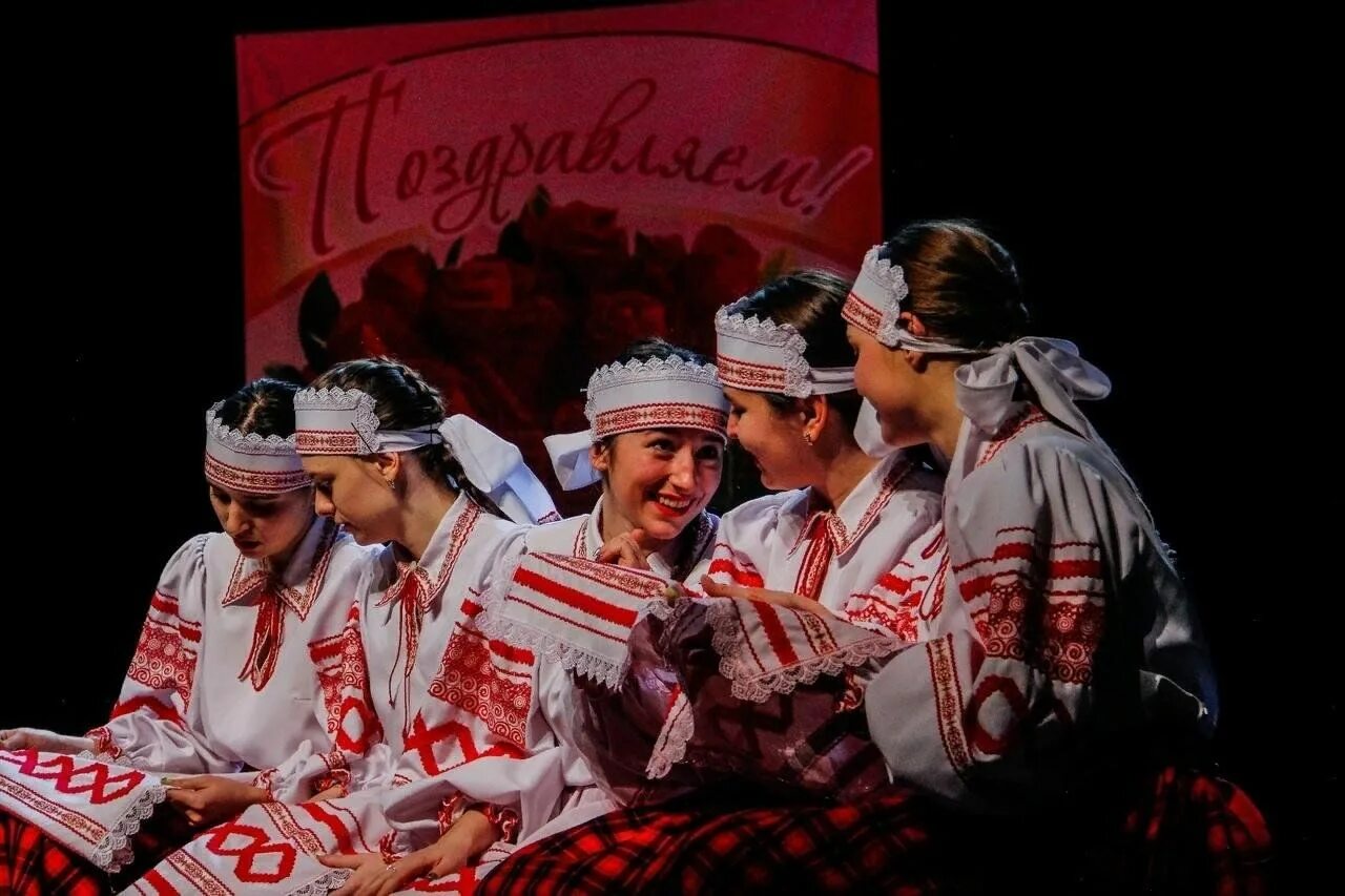 Приуроченный к международному женскому дню. Международный женский день в Казахстане фото.