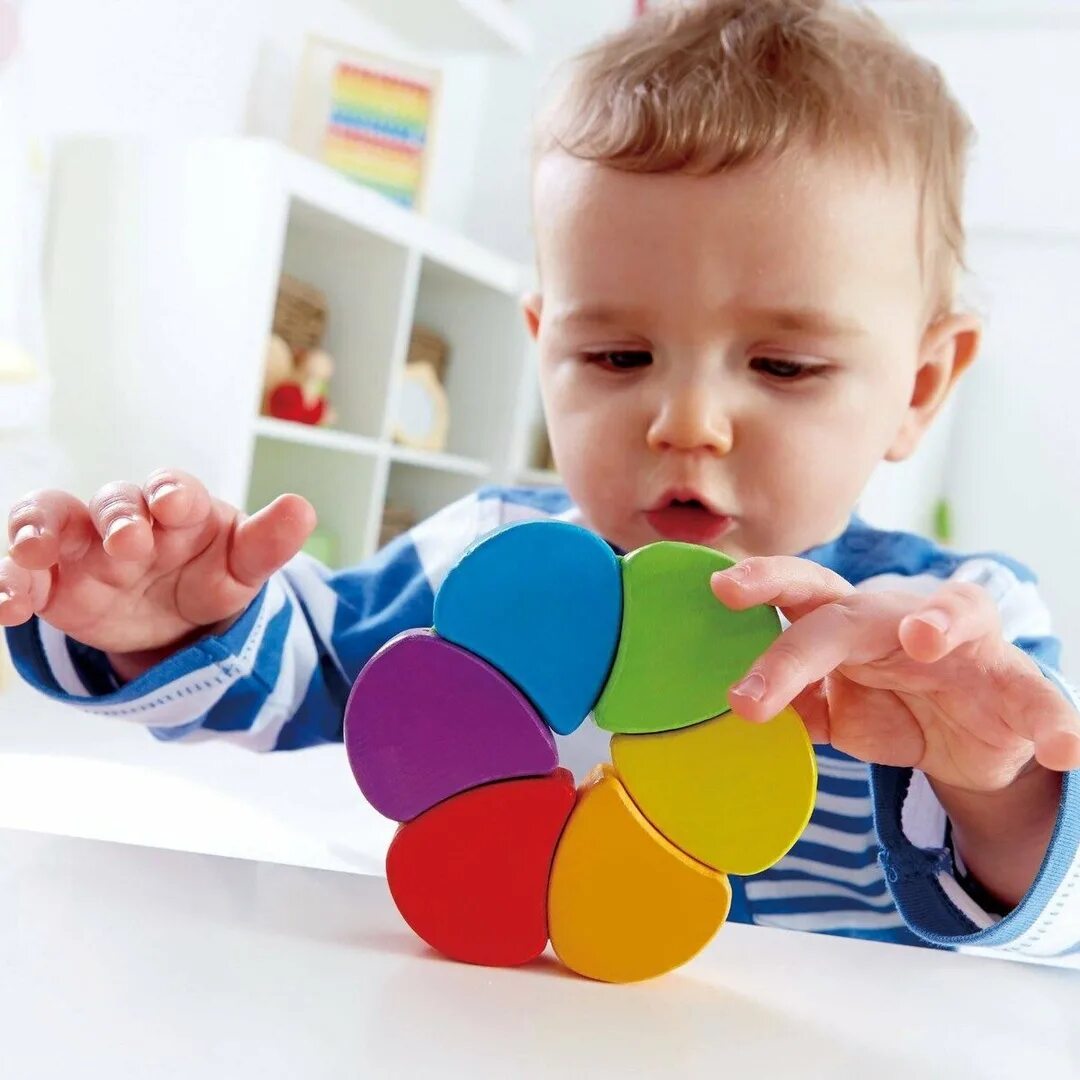 Мячики для детей. Пирамидка для детей. Ребенок от рождения до года. Ранний детский возраст. Дети до 3 лет.
