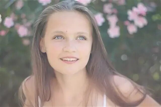 Сколько лет даше из больших девочек