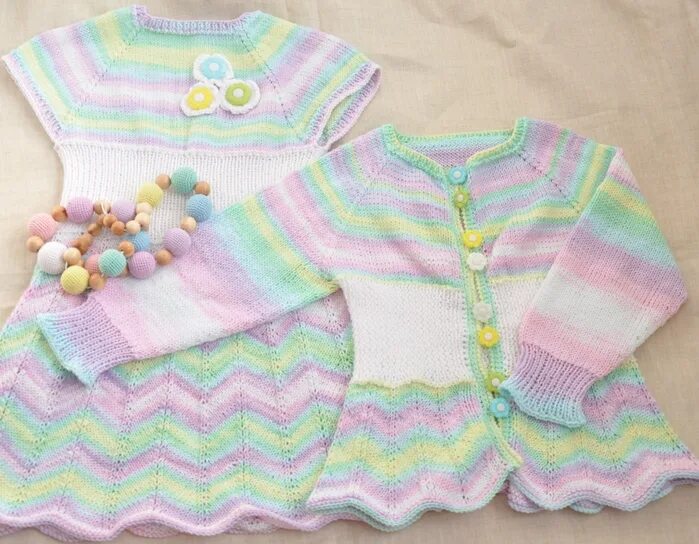 Ализе беби вул кофта. Alize bella batik летнее платье. Детская кофта из меланжевой пряжи. Alize bella batik изделия. Кофта из секционной пряжи для девочки.