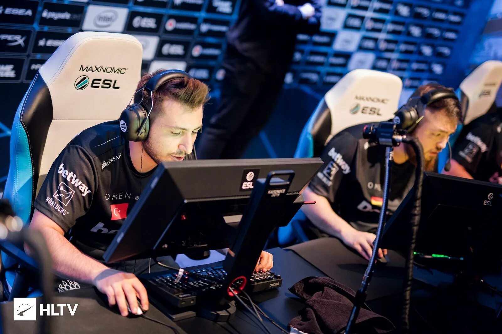 Iem katowice 2024 playoffs. XANTARES. XANTARES CS go. Игрок XANTARES. Игрок КС го XANTARES.