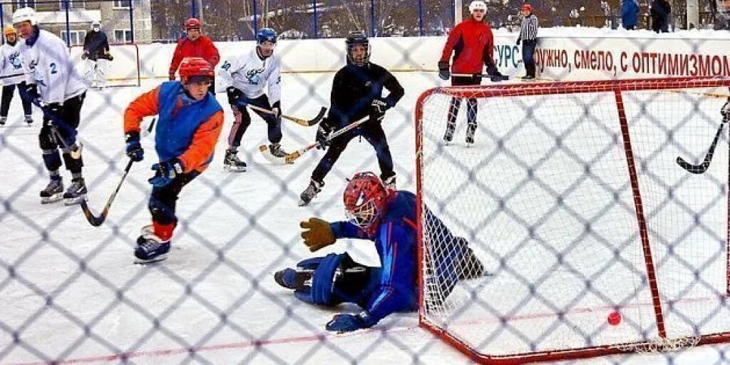 Город Краснотурьинск хоккей. Краснотурьинск хоккей с шайбой. КСК Краснотурьинск хоккей. Краснотурьинске хоккейные команды в хоккее.