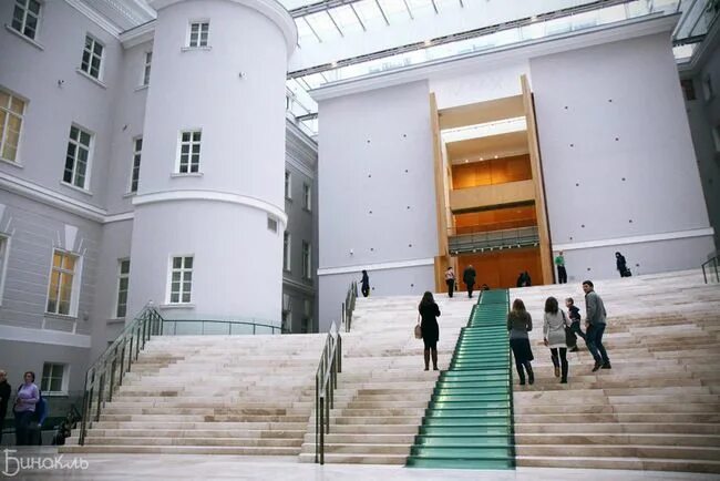 Выставка главного штаба в санкт петербурге. Музей главный штаб санкт-петербург. атриум главного штаба эрмитажа. музей арка главного штаба в санкт-петербурге. арка главного штаба музей.