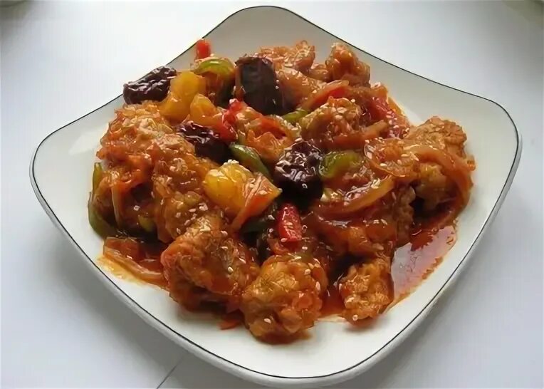 Tangsuyuk. Тансуюк. Тансуюк блюдо корейской кухни. Тансуюк блюдо. Корейские блюда из курицы.