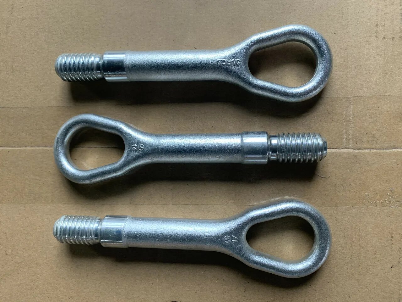 Буксировочный крюк benen0185 серебро. Буксировочный крюк ваз 2110 задний. Буксировочное кольцо bmw e46. Буксировочный крюк субару импреза. Крюк буксировочный 2110.