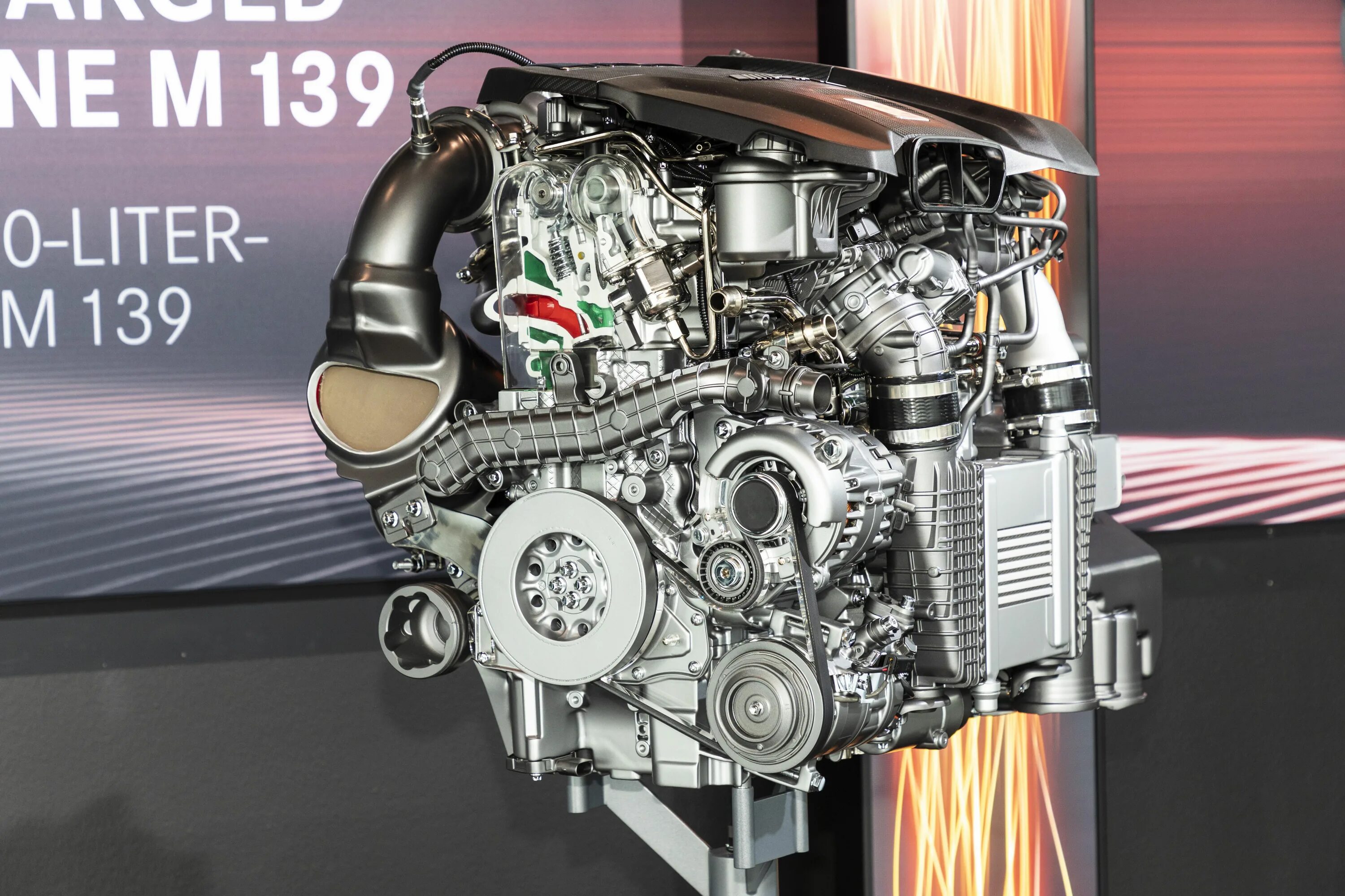 4 цилиндра двигатель. Mercedes-amg m139. m139 двигатель мерседес. m 139 amg. а45 мерседес мотор.