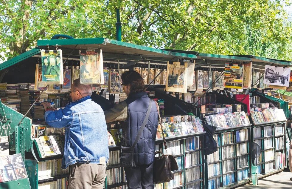 Книжный рынок. Букинисты в париже. книжный рынок париж. книжные базары на открытом воздухе.