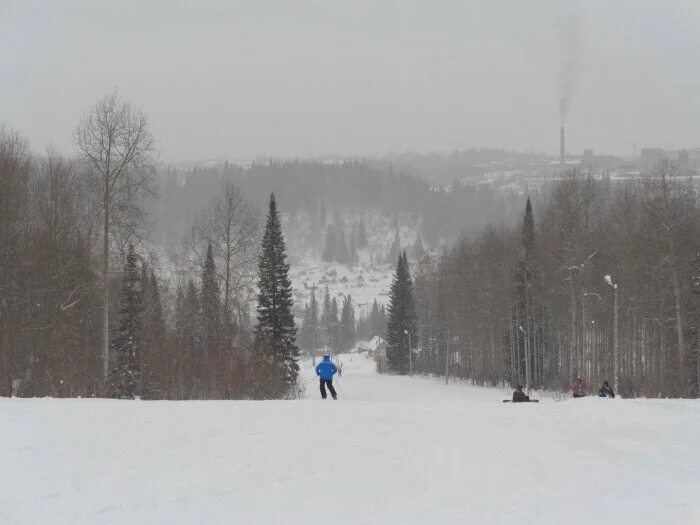 пухтолова гора официальный сайт. пухтолова гора горнолыжный курорт. зеленогорск горнолыжный комплекс. зеленогорск кемеровская область горнолыжная трасса. горнолыжка в зеленогорске.