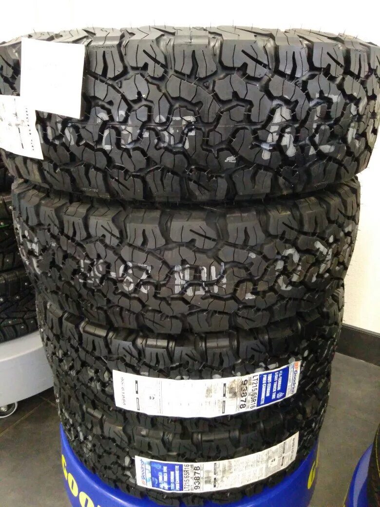 BFGOODRICH all Terrain t/a ko2 lt265/65 r17 120/117s. BFGOODRICH lt265/65r17 120/117s LRE all Terrain t/a ko2 TL RWL. Bridgestone Dueler a/t 693iv. Автошина BFGOODRICH 265/65r17 all Terrain ko2 120/117s TL.