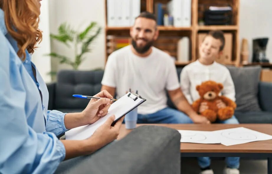 Психиатр в семейной клинике: почему комплексный подход к ментальному здоровью становится трендом