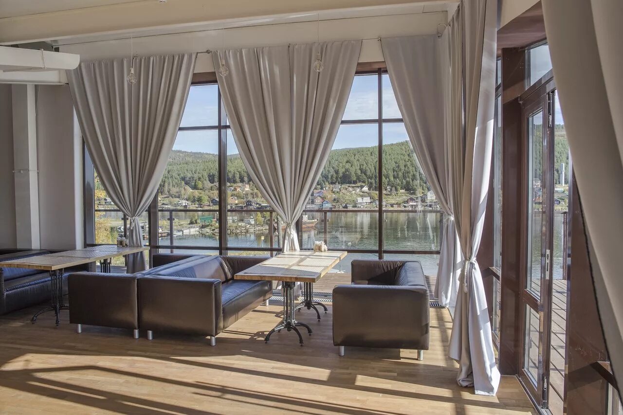 Ресторан причал 11 кандалакша. Причал 11. Причал 11 кандалакша гостиница. Причал 11. Ресторан причал 11 кандалакша.