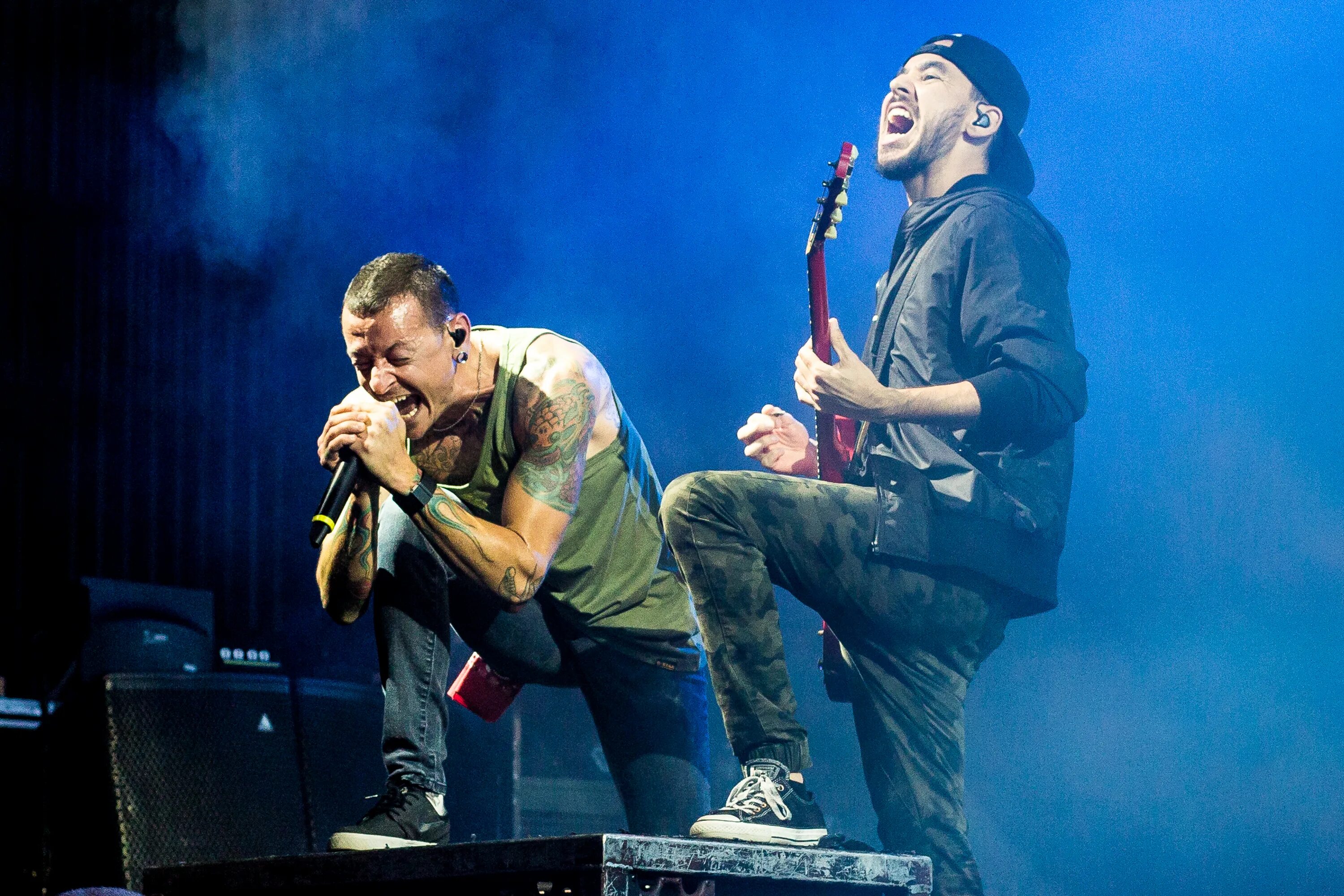 Какой был последний концерт. Честер беннингтон concert. chester bennington концерт. линкин парк концерт. линкин парк на сцене.