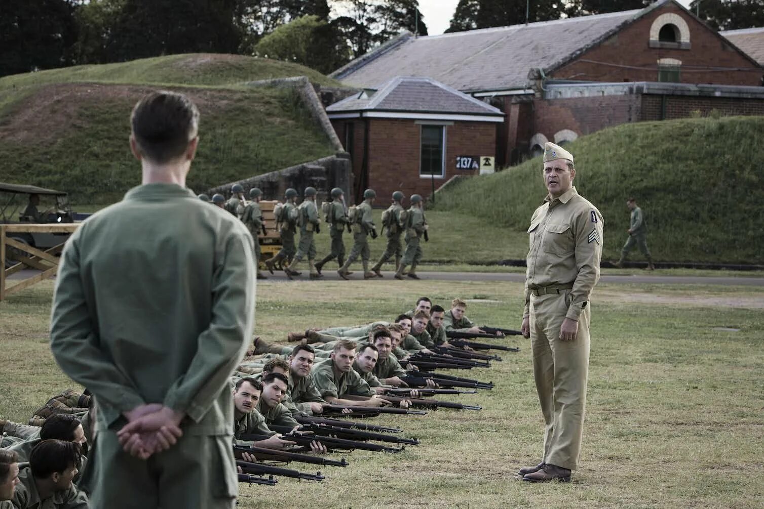 Hacksaw Ridge 2016. По соображениям совести сержант Хауэлл. Эндрю Гарфилд по соображениям совести. По соображениям совести 2022